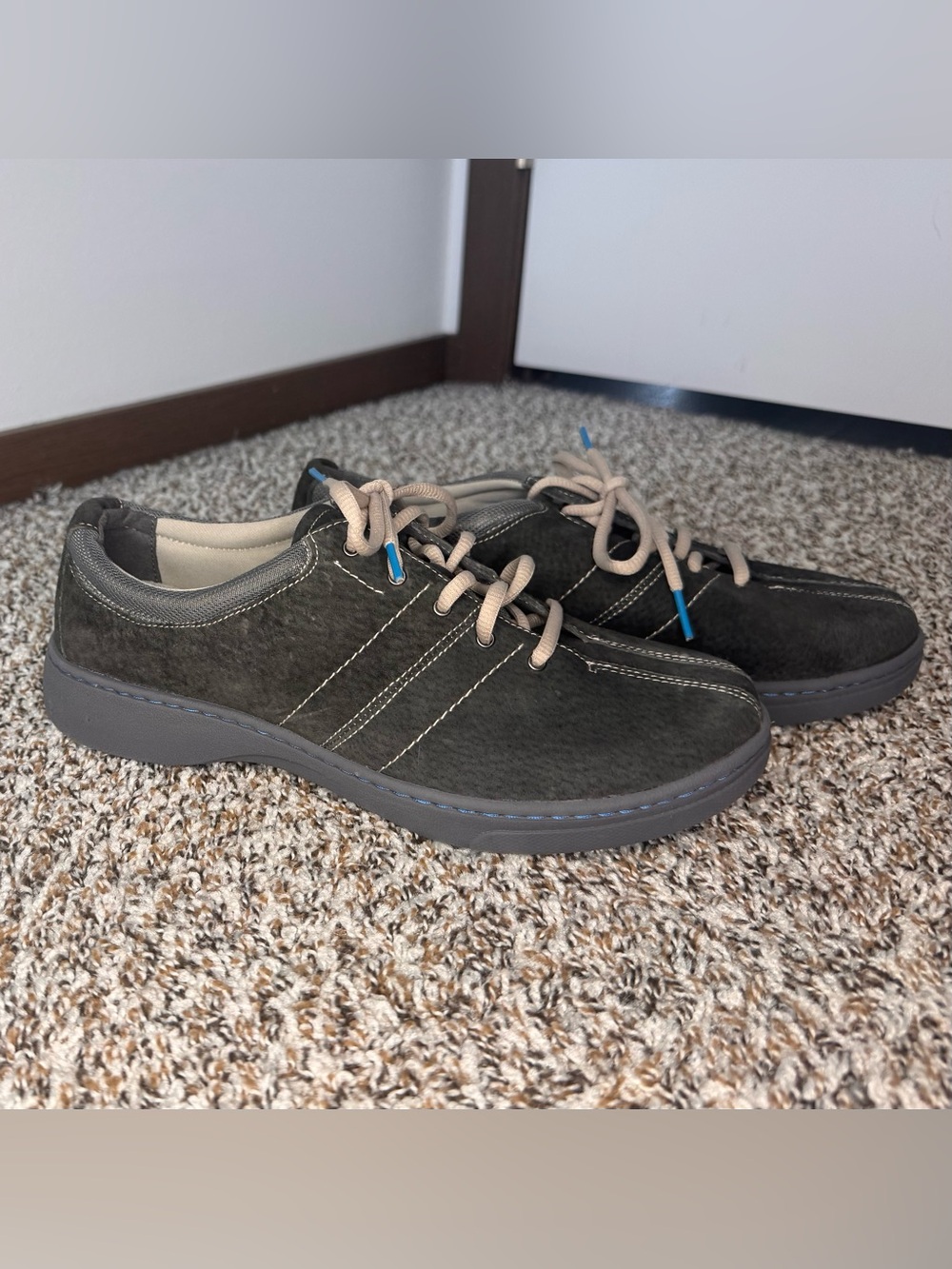 Dansko Elise Men’s Black Suede Lace-Up Comfort Sneakers EU 41 US 10